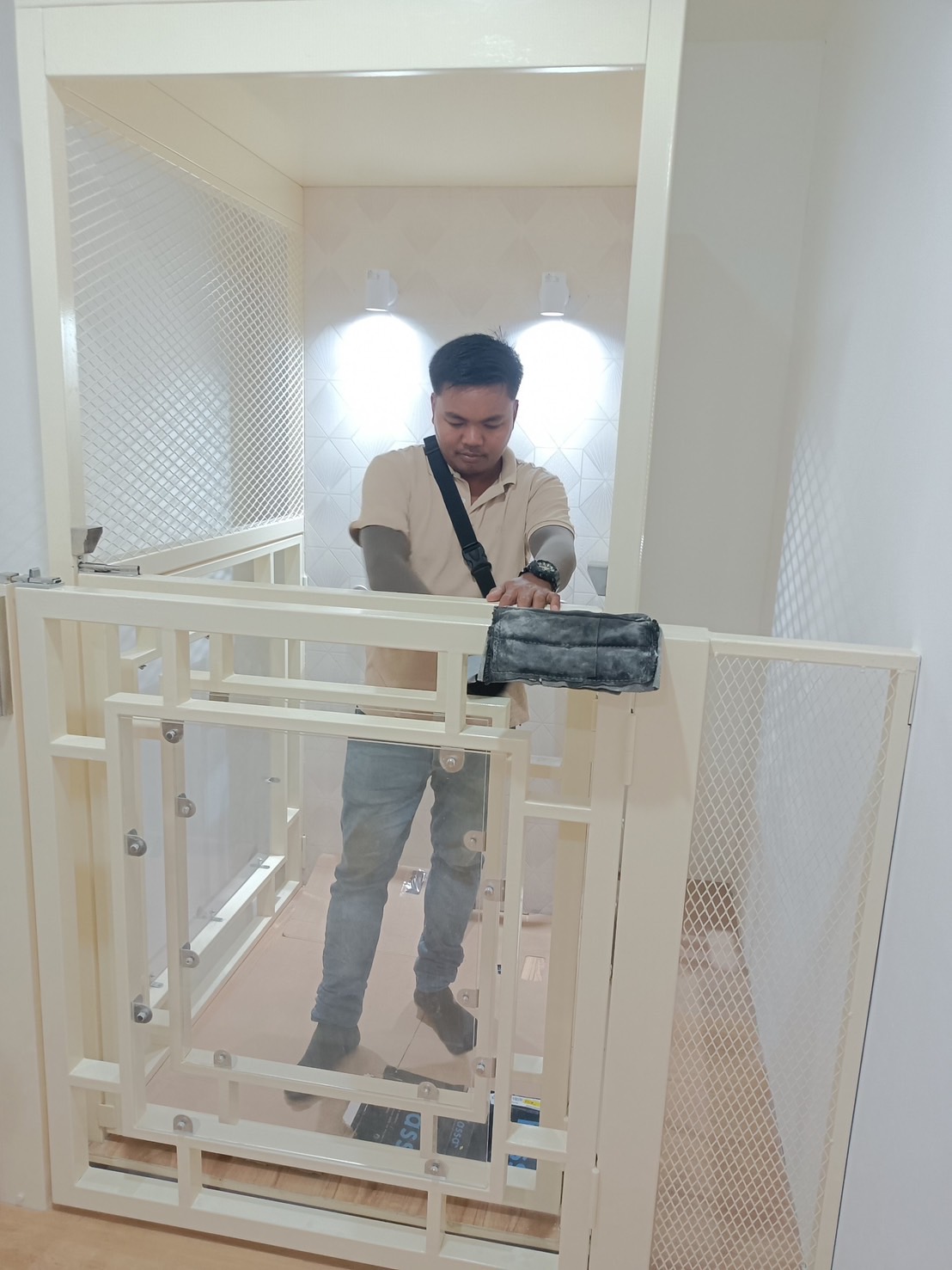 HYDRAULIC LIFT ELEVATOR 20